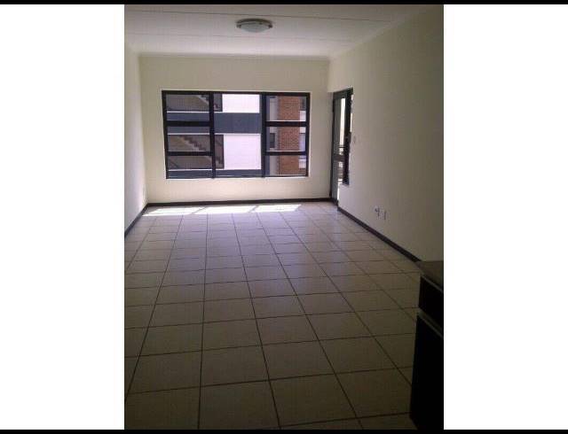 2 BEDROOM PROPERTY TO RENT IN GREENSTONE HILL